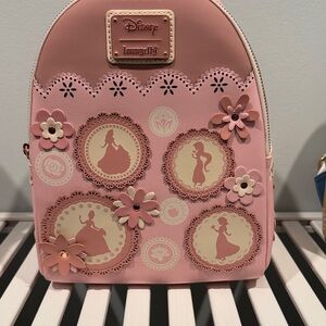 Disney Loungefly Backpack stained glass, Snow, White Aurora, Jasmine, Cinderella